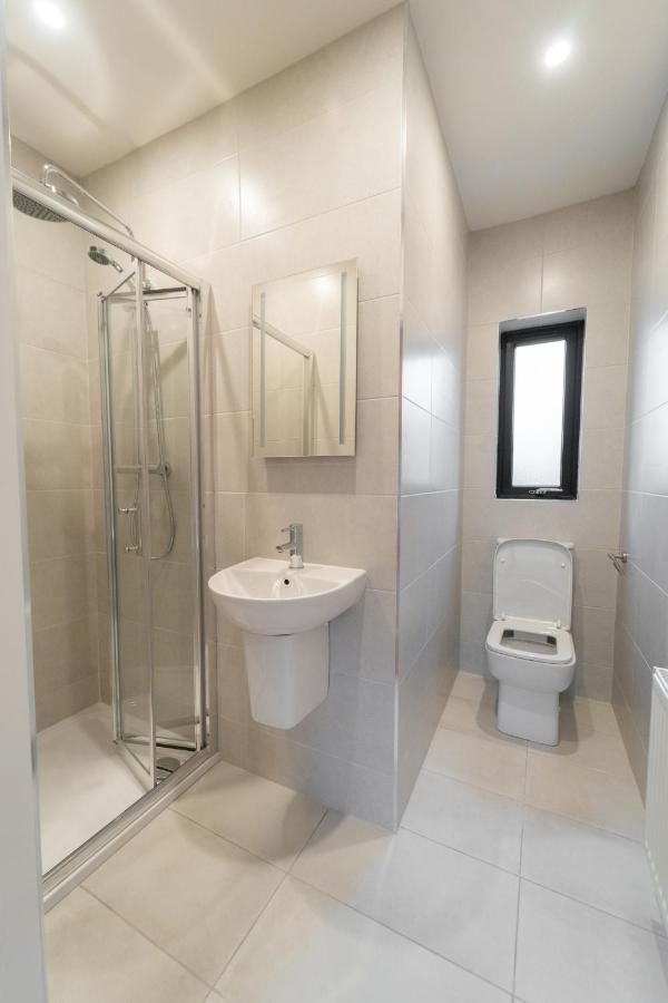 Dingle Way Snug, Luxury Apartment Exterior photo